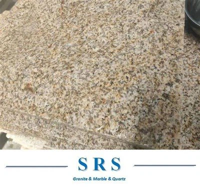 Đá tự nhiên G682 Tấm ốp tường bằng đá granite màu vàng rỉ sét StoneTiles
